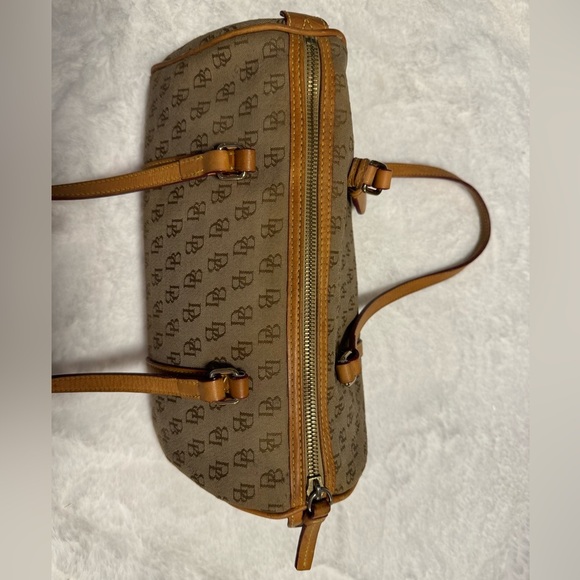 Dooney & Bourke Vintage Tan Mini Barrel Bag Purse Y2K Neutral Rare EUC Preppy - Picture 5 of 16